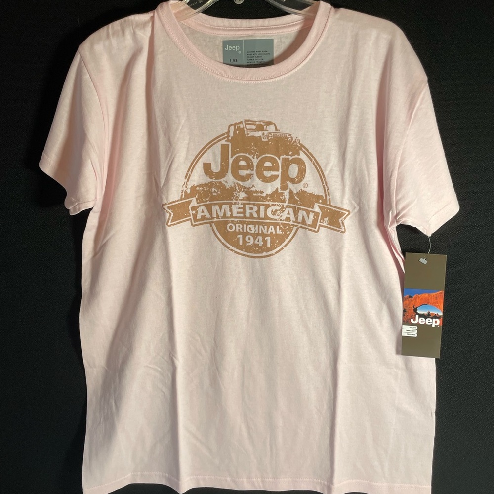 3/$10 - Authentic Jeep brand Light Pink Tee with Graphic. NWT. Large